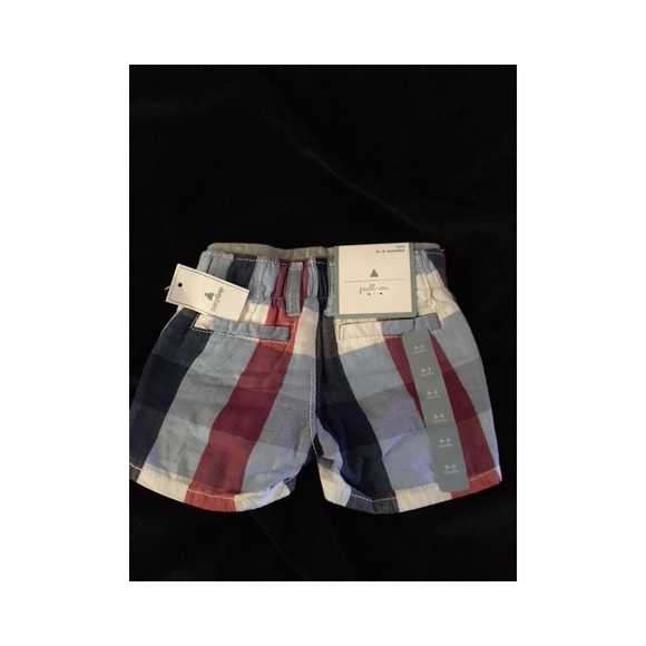 Baby gap shorts size 0-3 months - Picture 2 of 4